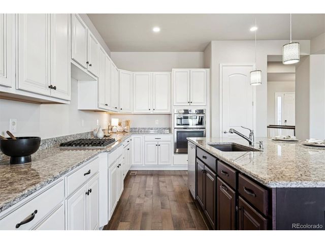 23130 E Del Norte Cir, Aurora, CO 80016
