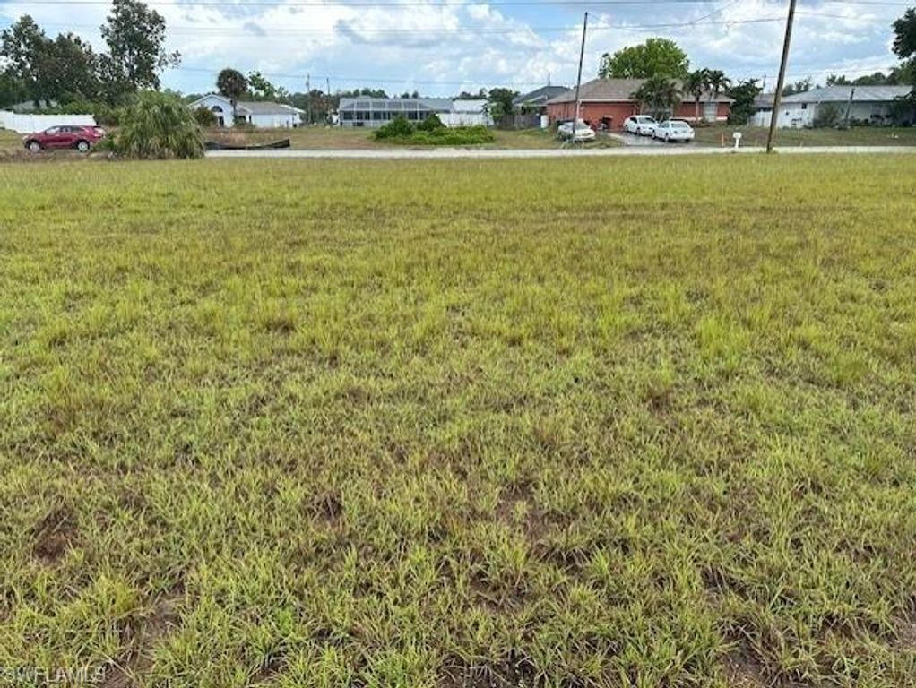 1810 NE 27th TER, CAPE CORAL, FL 33909 — photo 3