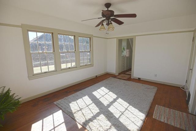 929935 Monterey Street, Hollister, CA 95023