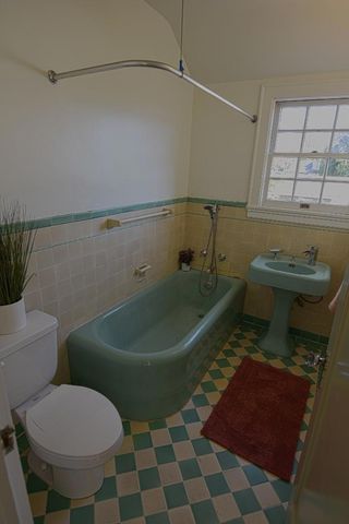 929935 Monterey Street, Hollister, CA 95023