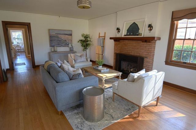 929935 Monterey Street, Hollister, CA 95023