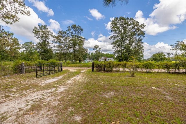 46 Christopher Circle, Nahunta, GA 31553