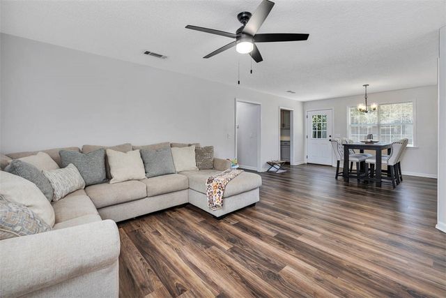 46 Christopher Circle, Nahunta, GA 31553