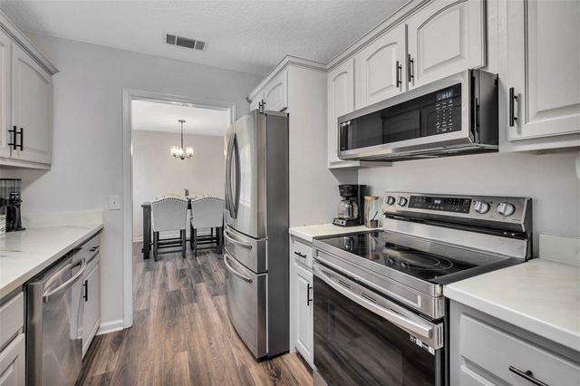 46 Christopher Circle, Nahunta, GA 31553