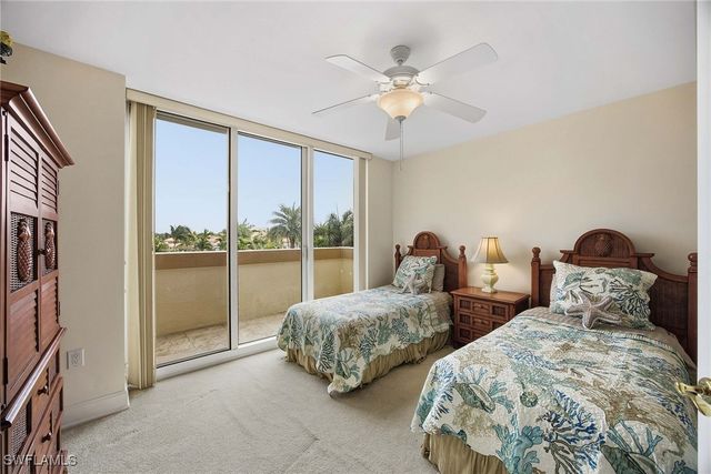 6597 Nicholas BLVD E 405, Naples, FL 34108