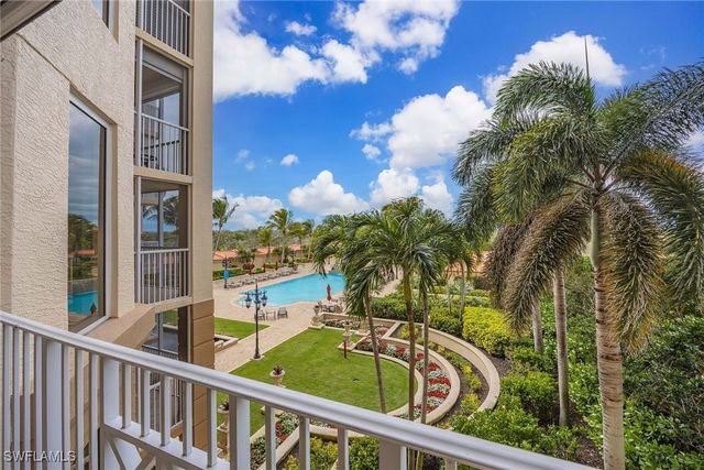 6597 Nicholas BLVD E 405, Naples, FL 34108