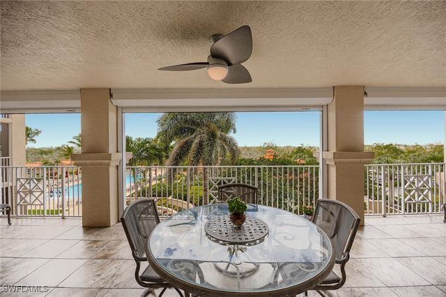 6597 Nicholas BLVD E 405, Naples, FL 34108