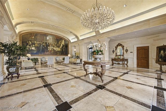 6597 Nicholas BLVD E 405, Naples, FL 34108