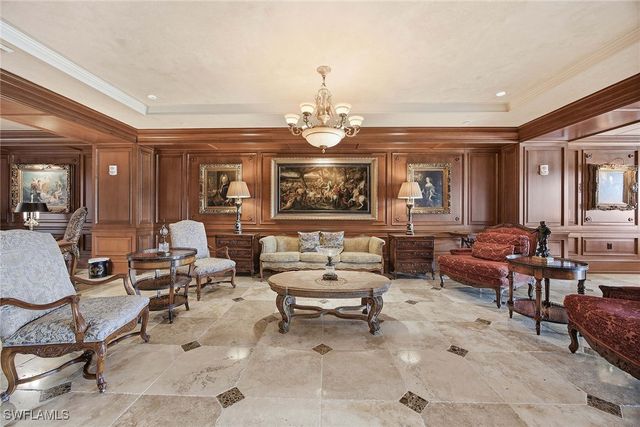 6597 Nicholas BLVD E 405, Naples, FL 34108