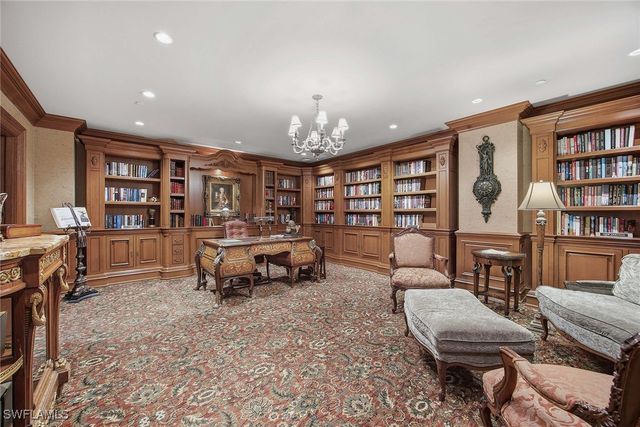 6597 Nicholas BLVD E 405, Naples, FL 34108