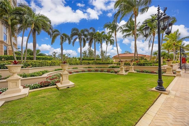 6597 Nicholas BLVD E 405, Naples, FL 34108