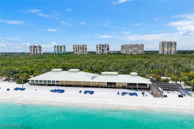 6597 Nicholas BLVD E 405, Naples, FL 34108