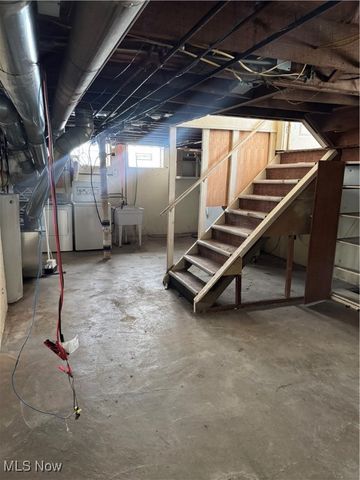 21607 Libby Road, Maple Heights, OH 44137