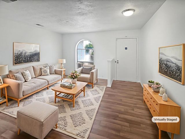 802 PINETREE Road SE, Rio Rancho, NM 87124