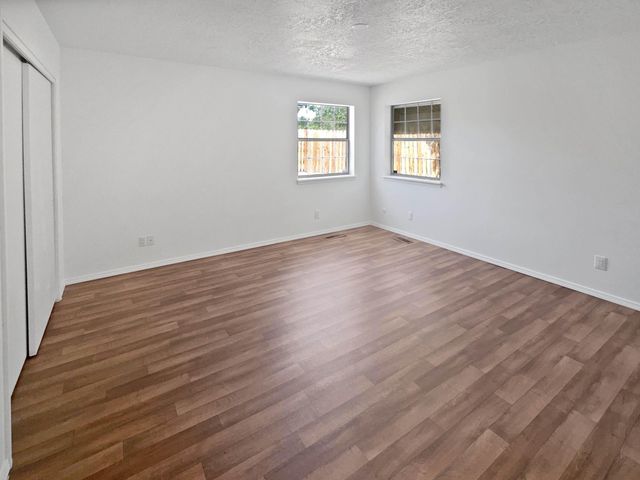 802 PINETREE Road SE, Rio Rancho, NM 87124