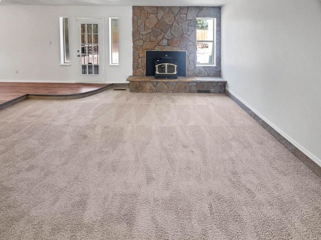 802 PINETREE Road SE, Rio Rancho, NM 87124