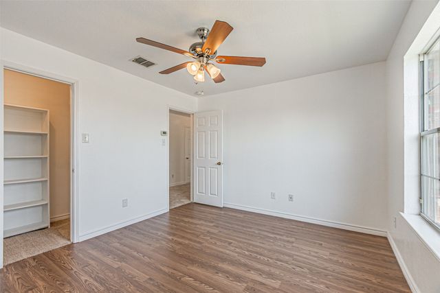 1301 Hennessey Court, Fort Worth, TX 76131