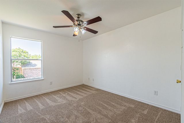 1301 Hennessey Court, Fort Worth, TX 76131