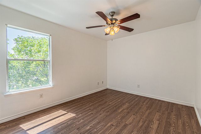 1301 Hennessey Court, Fort Worth, TX 76131