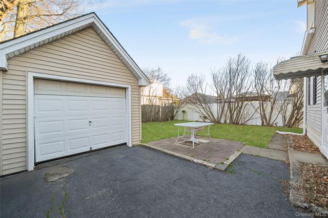 2847 Grand Avenue, Baldwin, NY 11510