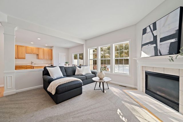 58 Bagnell Dr 58, Pembroke, MA 02359