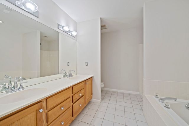 58 Bagnell Dr 58, Pembroke, MA 02359