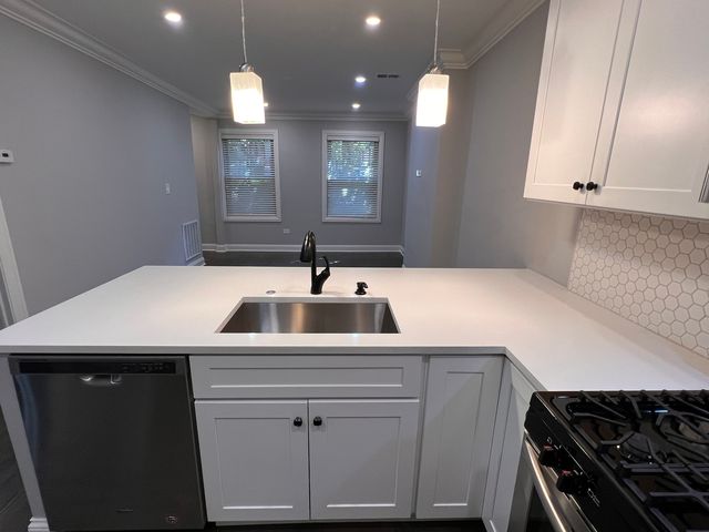 220 S Hamilton Avenue 1, Chicago, IL 60612