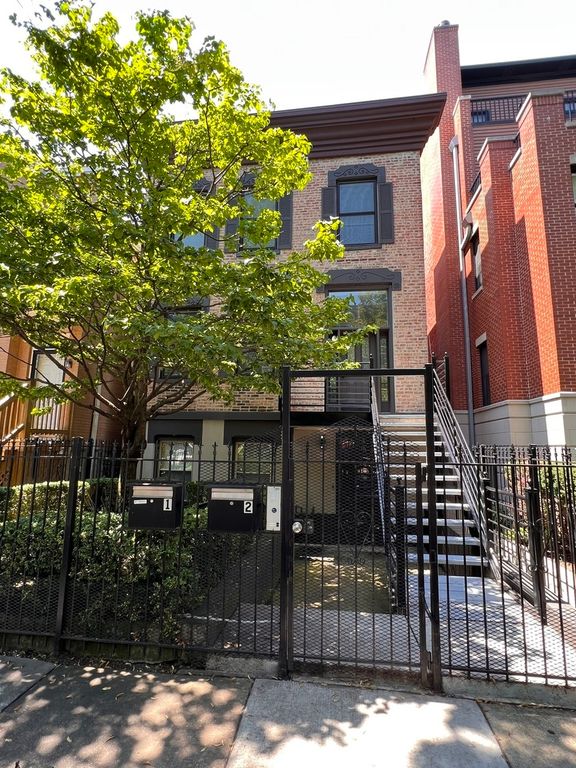 220 S Hamilton Avenue 1, Chicago, IL 60612