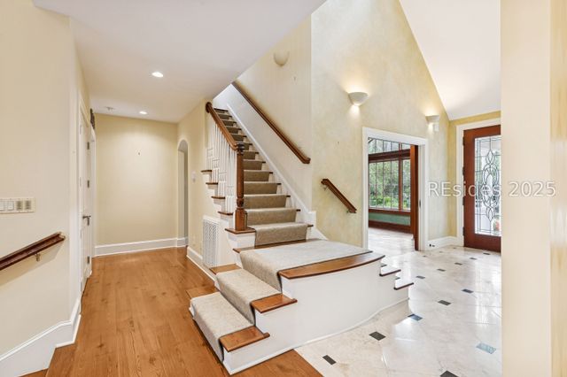 46 Hawthorne Rd, Bluffton, SC 29910