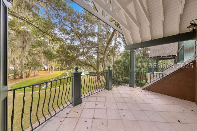 46 Hawthorne Rd, Bluffton, SC 29910