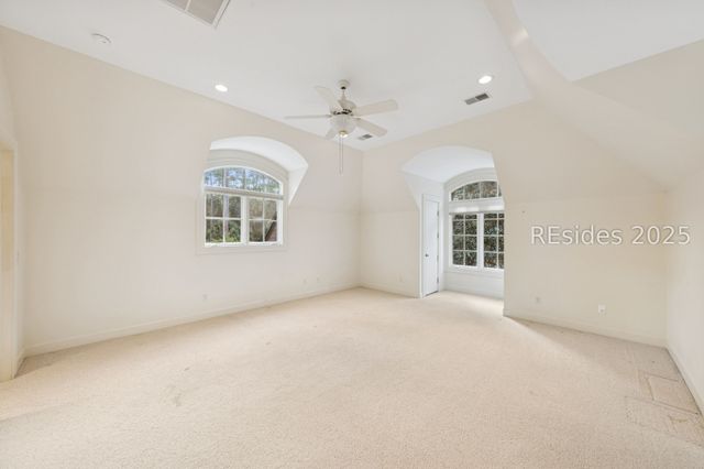 46 Hawthorne Rd, Bluffton, SC 29910