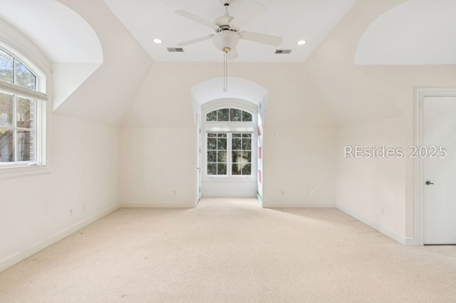 46 Hawthorne Rd, Bluffton, SC 29910