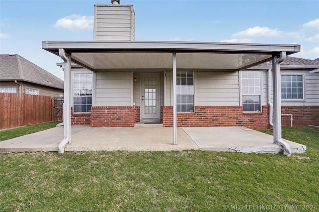 10710 E 115th Place S, Bixby, OK 74008