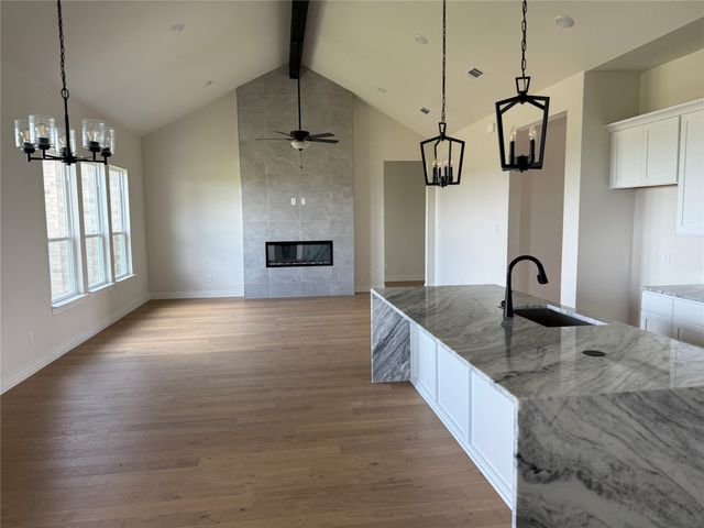 132 Fan Mill Trail, Weatherford, TX 76085