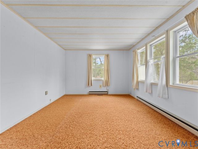 21105 Skinquarter Rd, Moseley, VA 23120