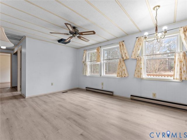 21105 Skinquarter Rd, Moseley, VA 23120