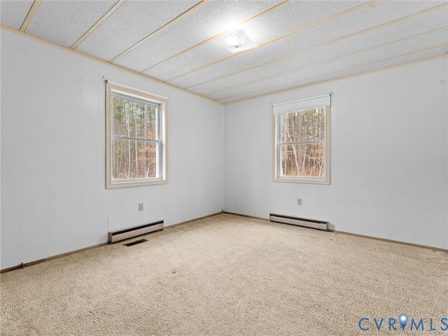 21105 Skinquarter Rd, Moseley, VA 23120