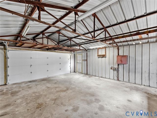 21105 Skinquarter Rd, Moseley, VA 23120