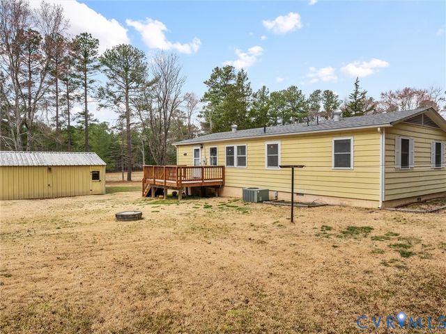 21105 Skinquarter Rd, Moseley, VA 23120