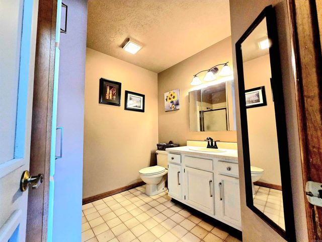 90 Brahma Trail, Mountain Home, AR 72653