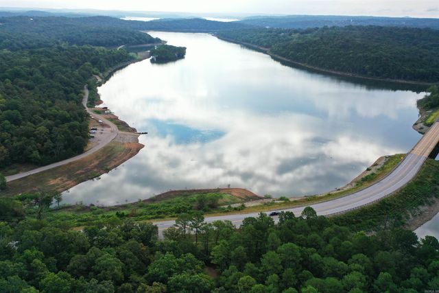 90 Brahma Trail, Mountain Home, AR 72653