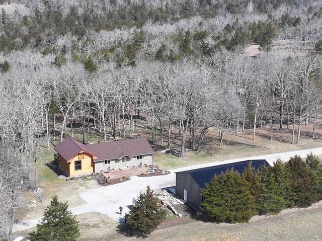 90 Brahma Trail, Mountain Home, AR 72653