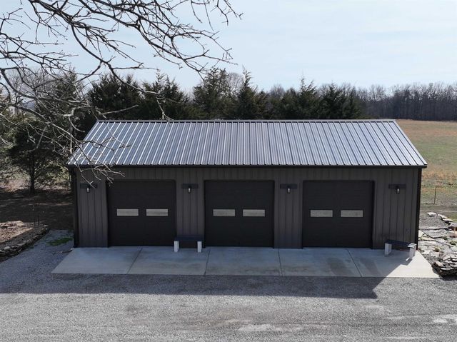 90 Brahma Trail, Mountain Home, AR 72653