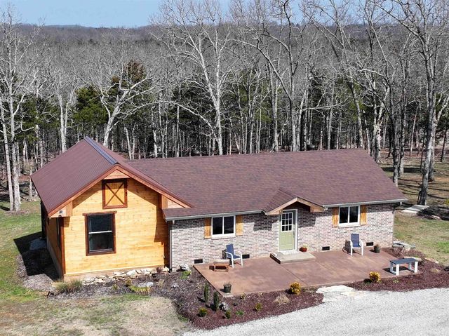90 Brahma Trail, Mountain Home, AR 72653