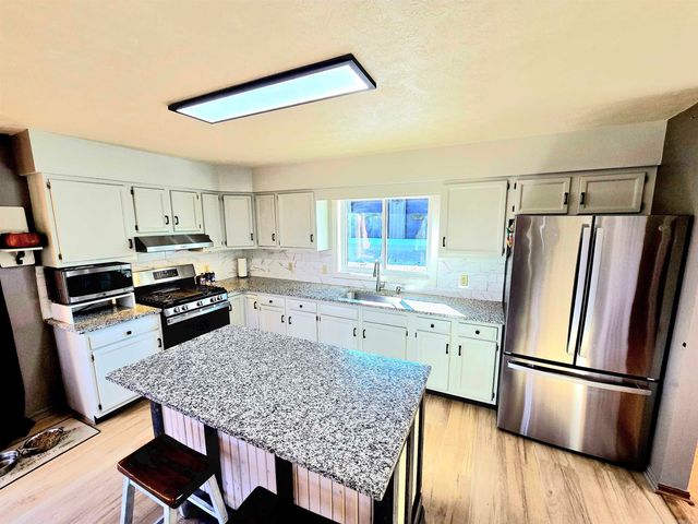 90 Brahma Trail, Mountain Home, AR 72653