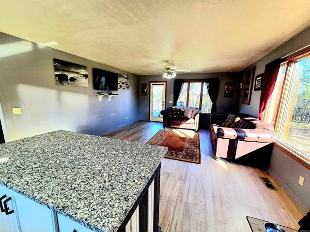 90 Brahma Trail, Mountain Home, AR 72653