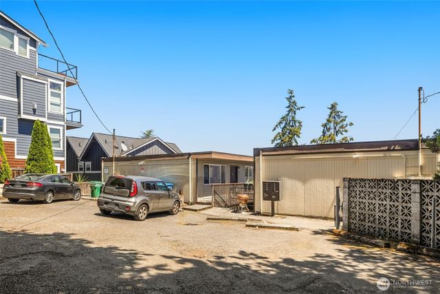 201 26th Avenue E, Seattle, WA 98112