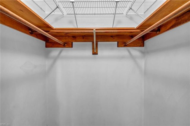 1225 Hawthorne DR, Chesapeake, VA 23325