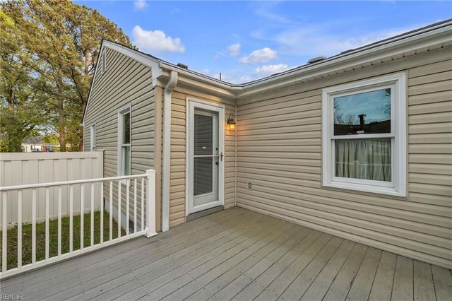 1225 Hawthorne DR, Chesapeake, VA 23325