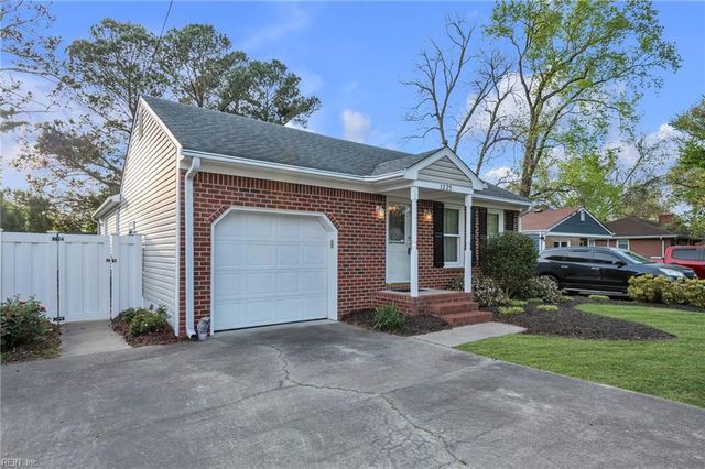 1225 Hawthorne DR, Chesapeake, VA 23325